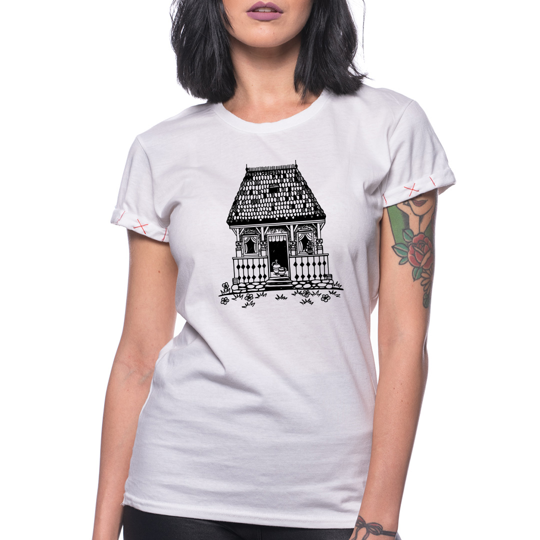 casa-traditionala-donna-bianco2