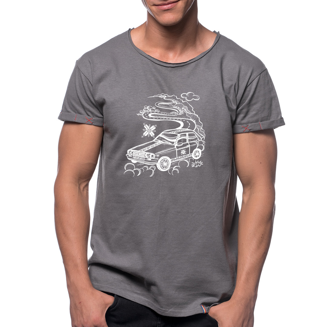 dacia-pe-transalpina-uomo-grigio