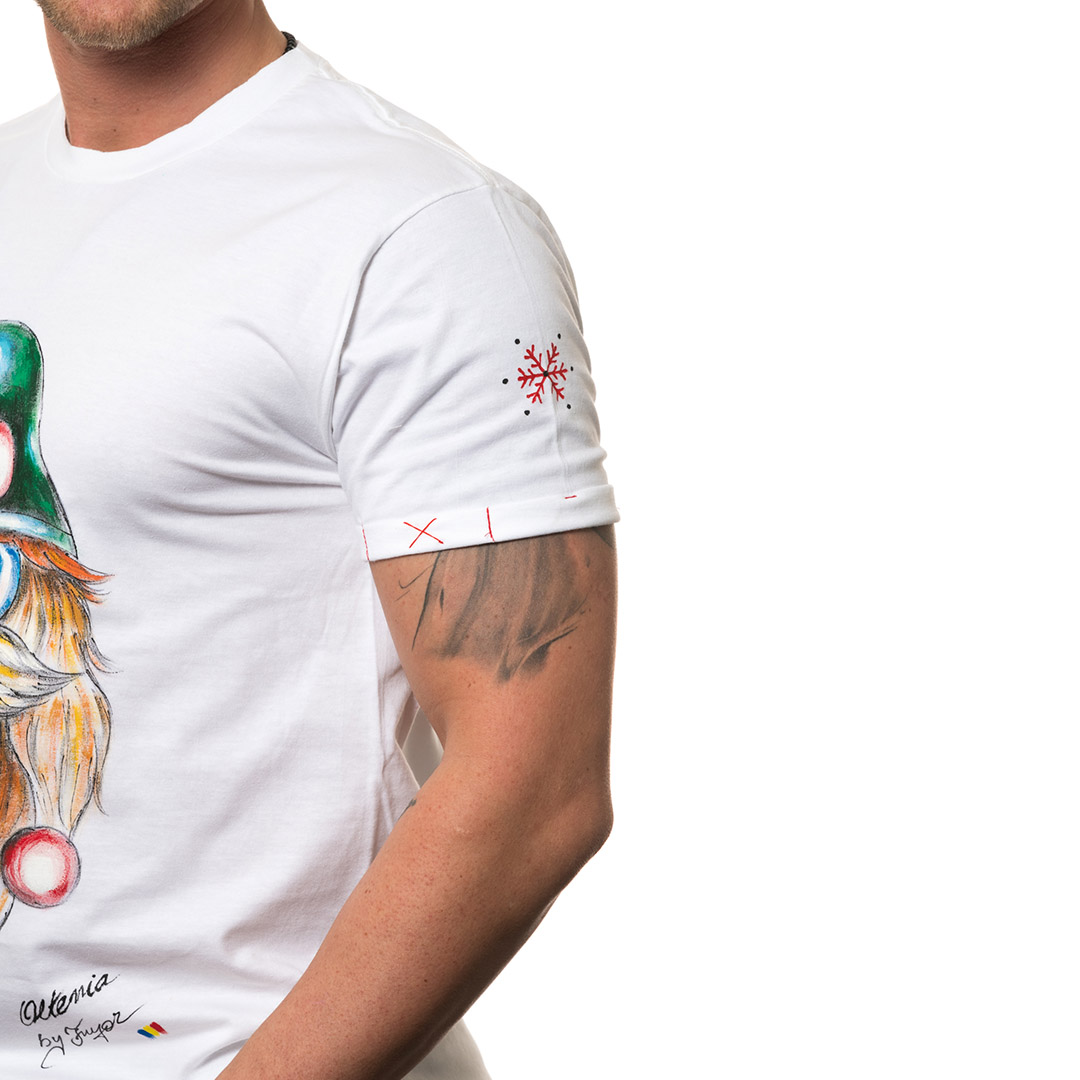 t-shirt-bianco-dipinto-uomo-masca-traditionala-oltenia-1-3