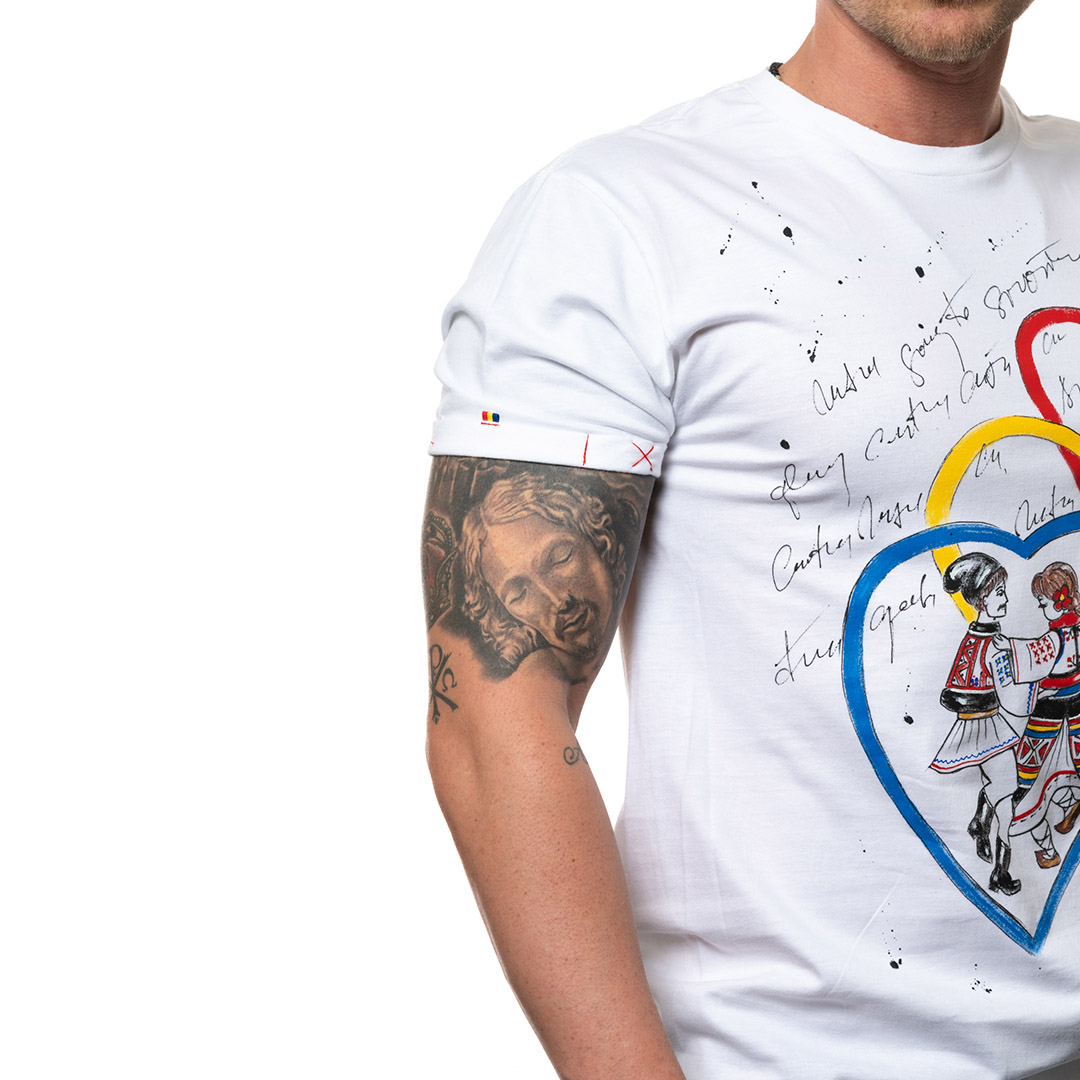t-shirt-bianco-dipinto-uomo-hora-n-sat-de-dragobete-2