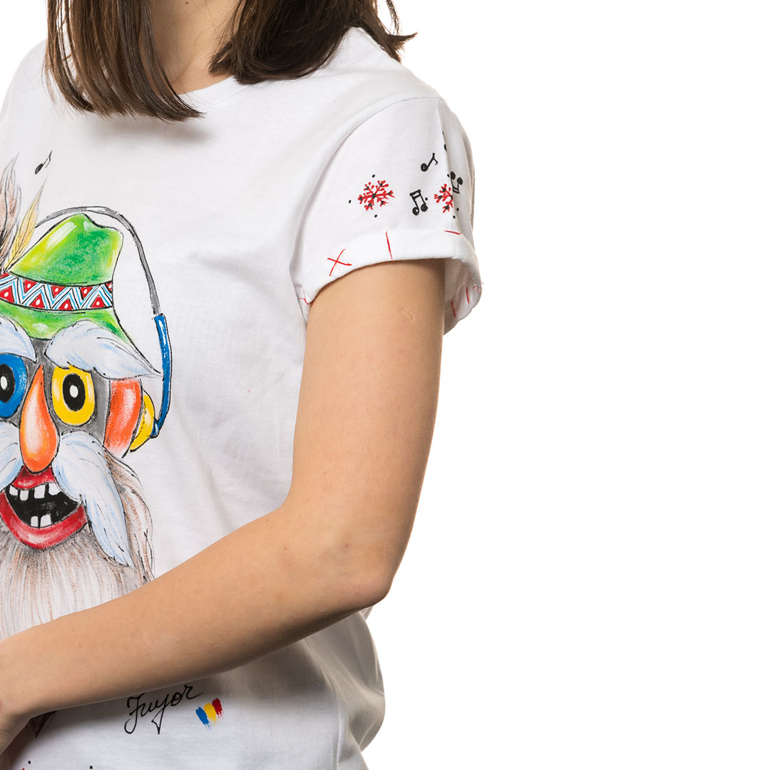 painted-t-shirt-white-woman-contemporary-mask-fuyor-1-3