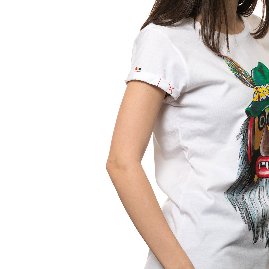 t-shirt-bianco-dipinto-donna-masca-traditionala-muntenia-2-2