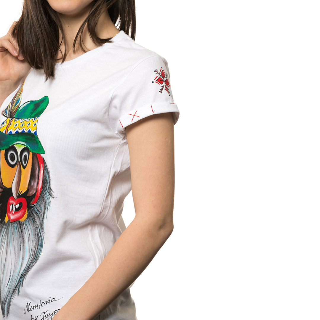t-shirt-bianco-dipinto-donna-masca-traditionala-muntenia-2-3