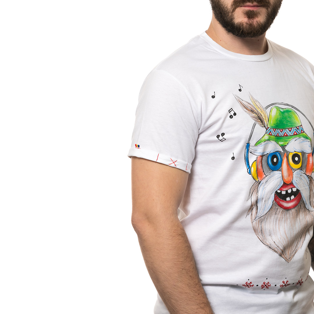 t-shirt-bianco-dipinto-uomo-masca-contemporana-fuyor-1-3