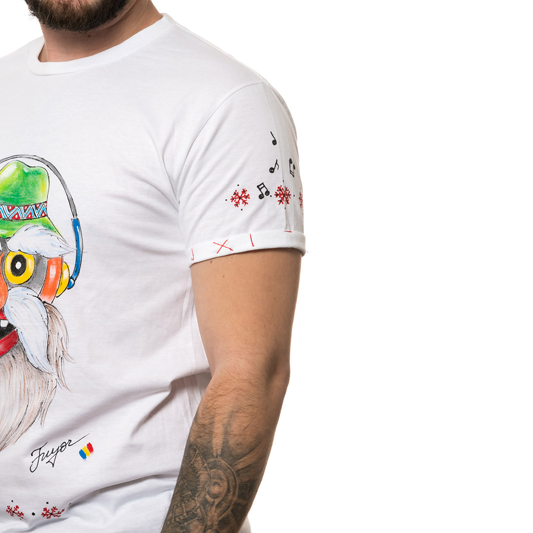 t-shirt-bianco-dipinto-uomo-masca-contemporana-fuyor-1-4