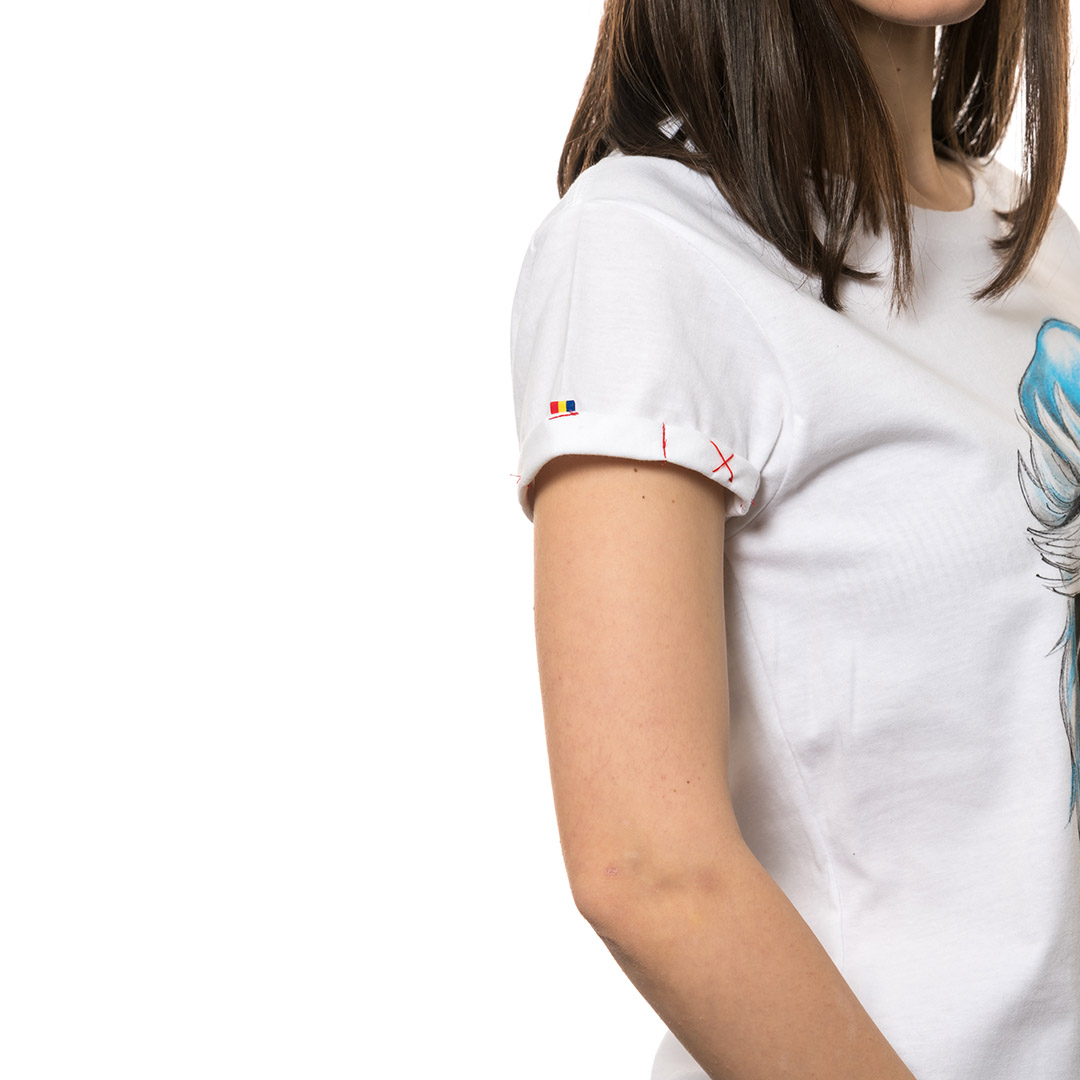 t-shirt-bianco-dipinto-donna-masca-traditionala-maramures-2-2