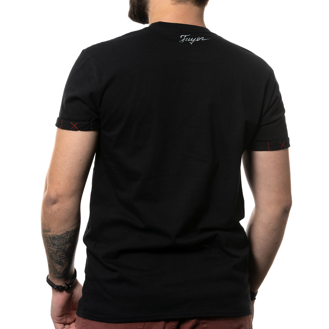 t-shirt-dipinta-nero-uomo-dorso-1