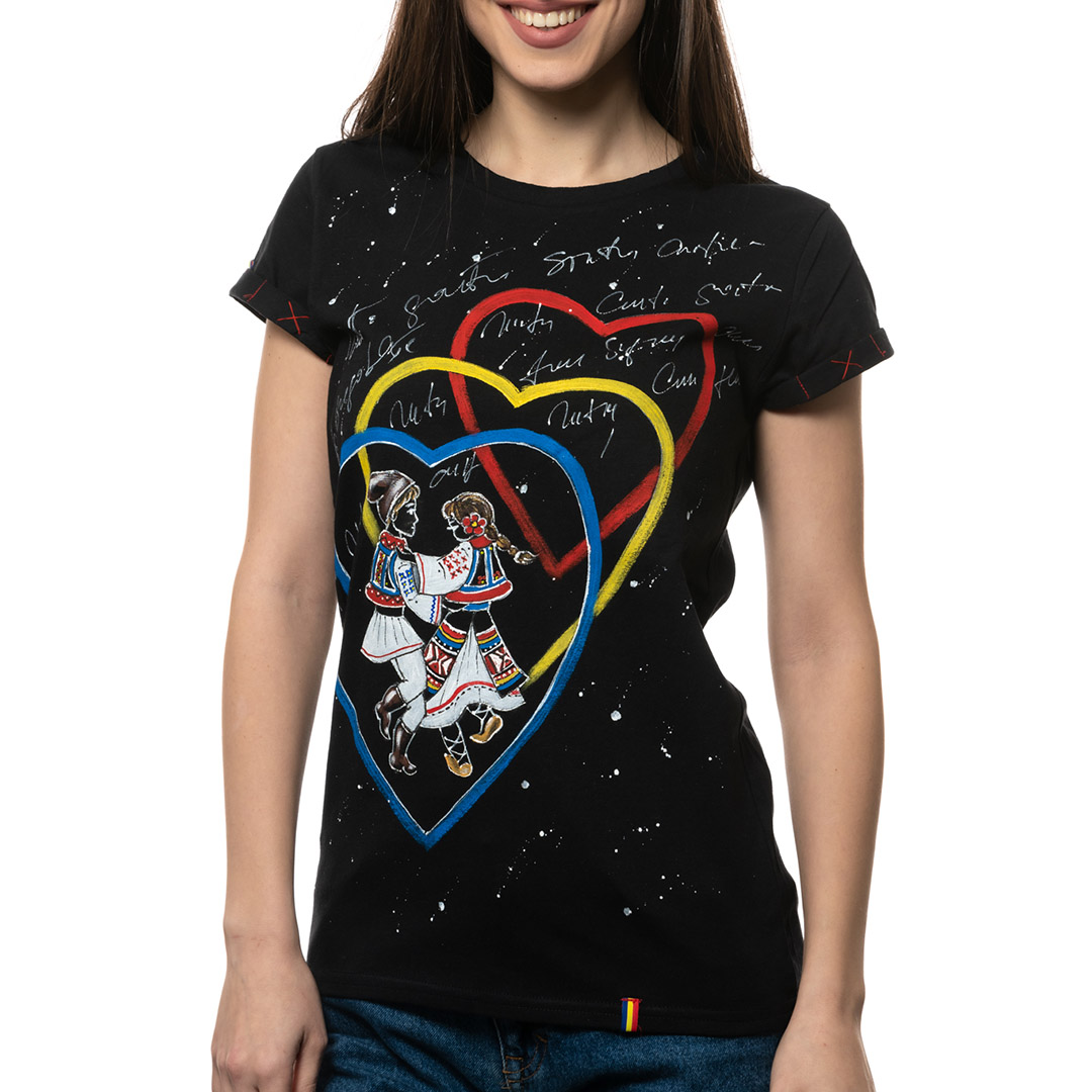 t-shirt-nero-dipinto-donna-hora-n-sat-de-dragobete-1