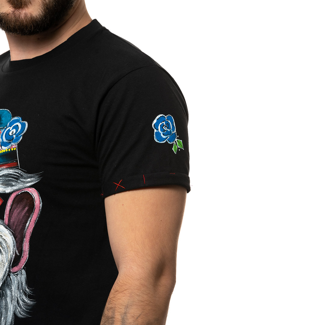 t-shirt-nero-dipinto-uomo-masca-traditionala-bucovina-2-3