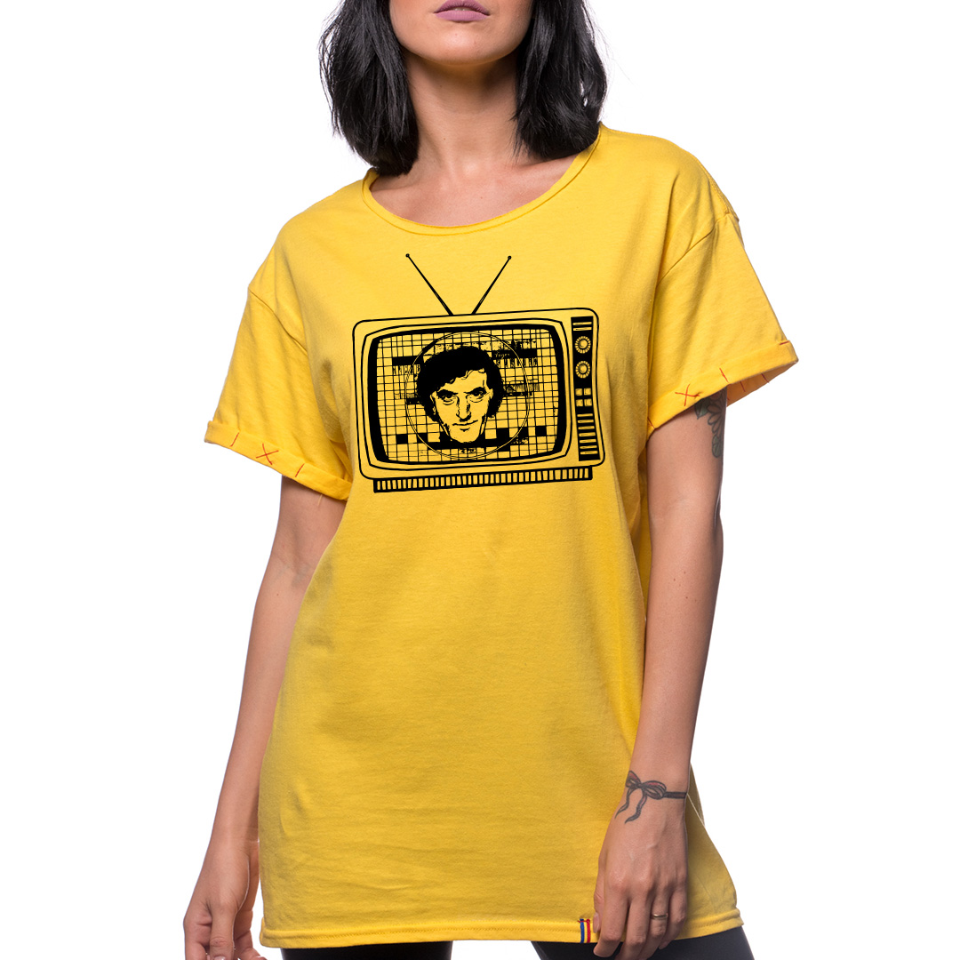 toma-caragiu-woman-yellow